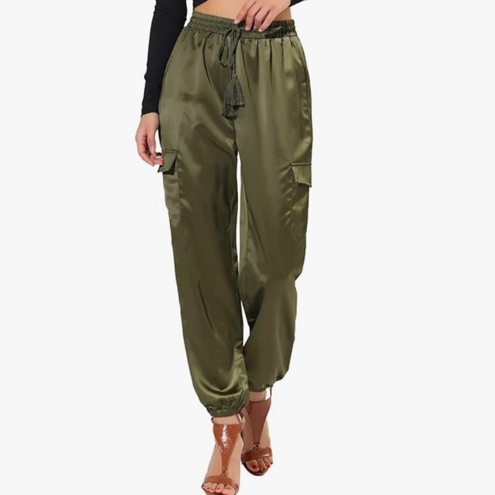 NINE WEST Olive Green Women's Satin Cargo joggers